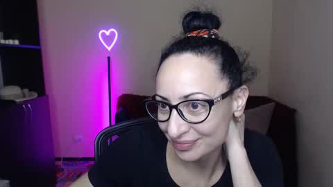 Snapshot of arianna_tifany chatting on 02.02.25 Arianna online show from 02.02.25