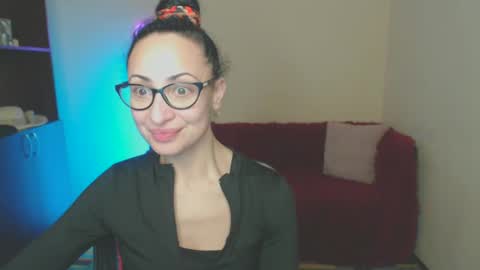 Snapshot of arianna_tifany chatting on 02.11.25 Arianna online show from 02.11.25