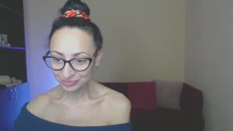 Snapshot of arianna_tifany chatting on 02.13.25 Arianna online show from 02.13.25