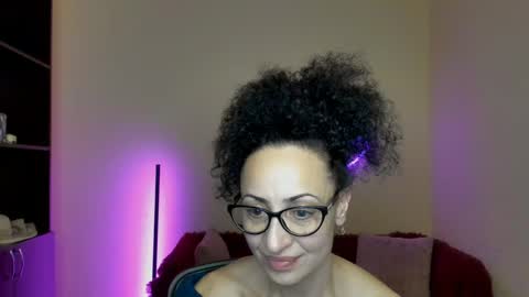 Snapshot of arianna_tifany chatting on 02.26.25 Arianna online show from 02.26.25