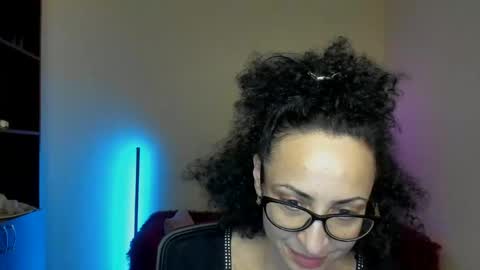 Snapshot of arianna_tifany chatting on 03.07.25 Arianna online show from 03.07.25