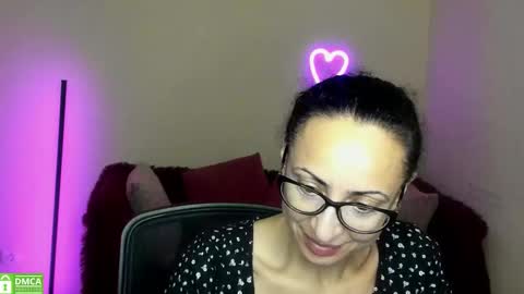 Snapshot of arianna_tifany chatting on 09.18.25 Arianna online show from 09.18.25