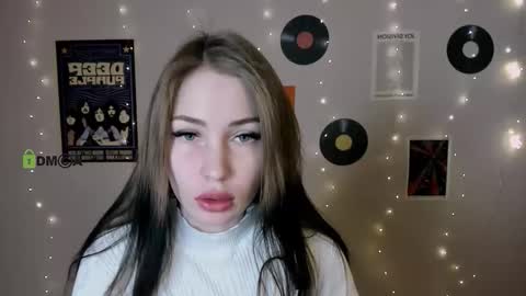 Snapshot of ariel_shadow chatting on 11.22.25 ariel_shadow online show from 11.22.25