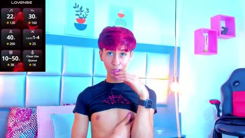 ARIEL VILLA online show from 02.06.25