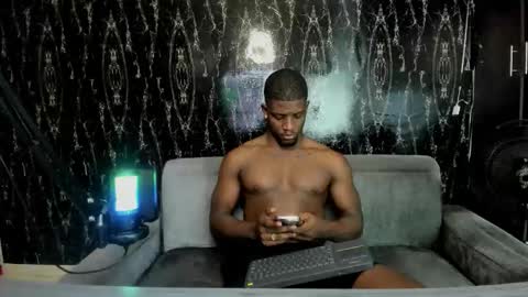 Snapshot of arielbronwxxx chatting on 10.19.25 chris online show from 10.19.25