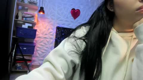 Snapshot of ariell_dl chatting on 07.27.26 ARIELL online show from 07.27.26