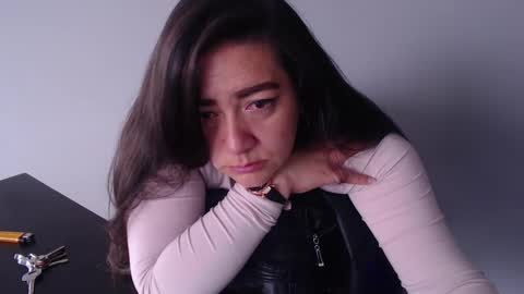 Snapshot of arielle_ninon chatting on 12.03.24 Arielle online show from 12.03.24