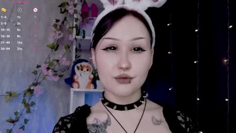 Snapshot of ariellemckoon chatting on 04.07.26 Dee online show from 04.07.26