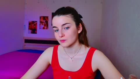 arielstonks_lovee online show from 12.10.24
