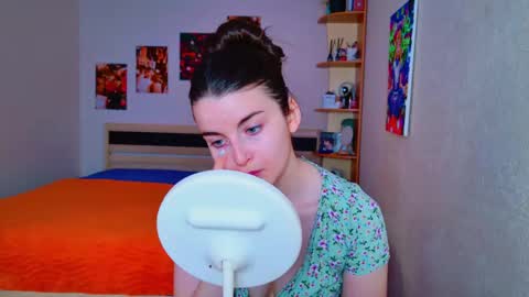 arielstonks_lovee online show from 03.05.25