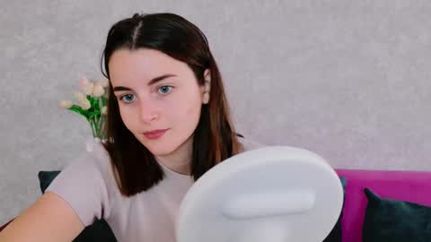 arielstonks_lovee online show from 09.18.25