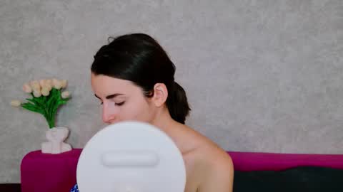 arielstonks_lovee online show from 09.23.25