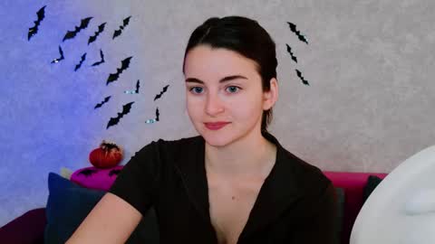 arielstonks_lovee online show from 10.13.25