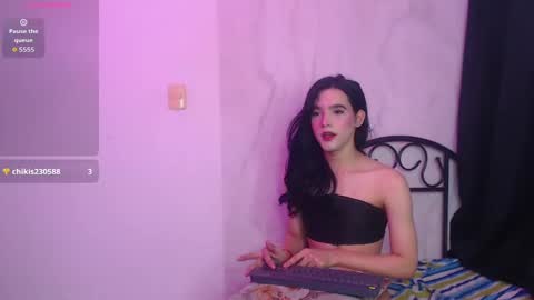 Snapshot of arielsweett_ chatting on 09.25.25 arielsweett_ online show from 09.25.25