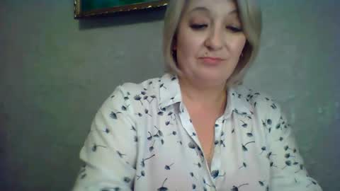 Snapshot of arielxloveresss chatting on 11.07.25 ArielXLoveresss online show from 11.07.25
