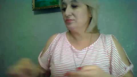 Snapshot of arielxloveresss chatting on 11.13.25 ArielXLoveresss online show from 11.13.25