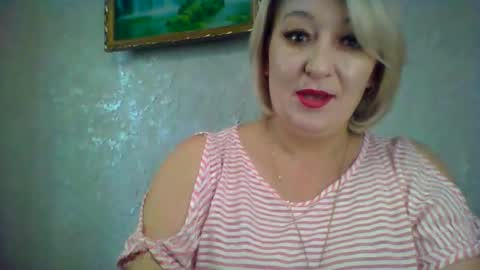 Snapshot of arielxloveresss chatting on 11.14.25 ArielXLoveresss online show from 11.14.25