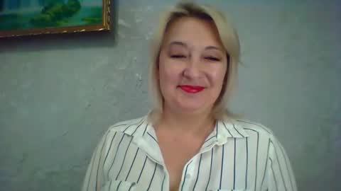 Snapshot of arielxloveresss chatting on 06.01.26 ArielXLoveresss online show from 06.01.26