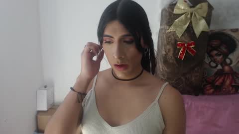 Ariana Forero ---- independet model online show from 01.29.25