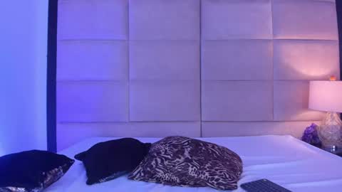 Ari online show from 07.23.26