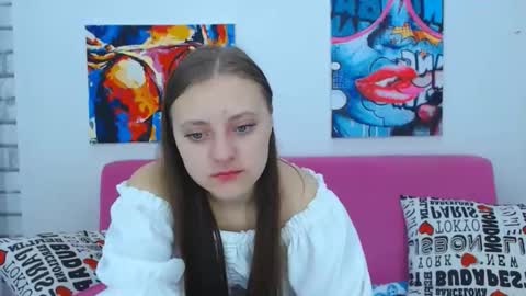 arinabelle online show from 10.13.25