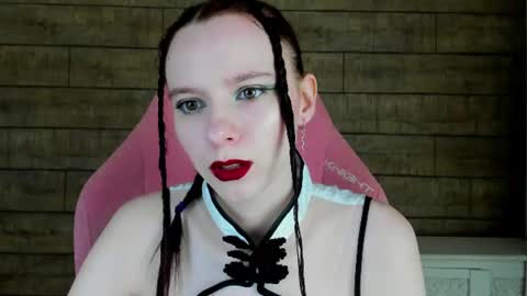 Snapshot of arinakubrick chatting on 06.19.26 Arinakubrick online show from 06.19.26