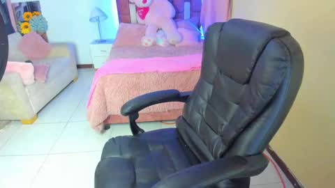 arisha_katy1 online show from 10.02.25