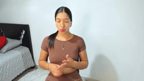 aristena_01 online show from 11.25.25