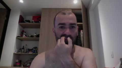 Snapshot of aristi11 chatting on 03.05.25 aristi11 online show from 03.05.25