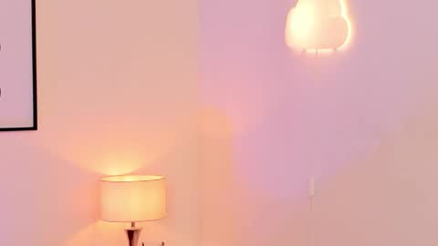   Nice to meet you  thumb up me please its important I  LOOK MY BIO DOWN online show from 11.21.25