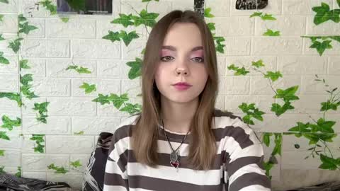 Lisa online show from 05.22.26