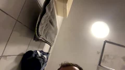 armyskater32 online show from 09.16.25