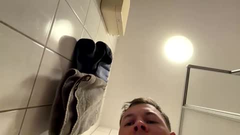 armyskater32 online show from 05.13.26