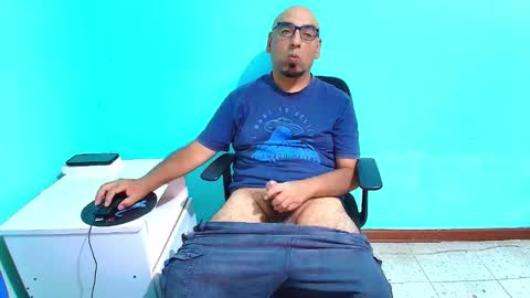 arnelux72 online show from 03.05.26