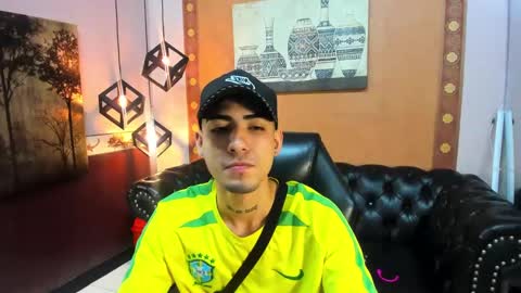 Snapshot of aromercury chatting on 11.17.25 ARON online show from 11.17.25