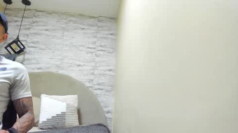 ARON BOLT online show from 03.04.26