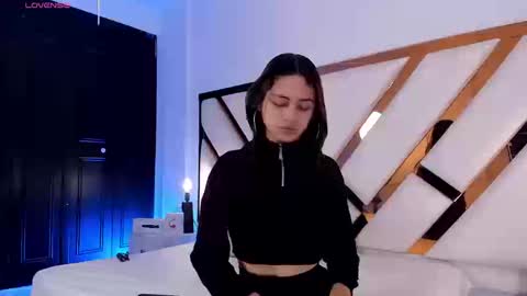 Aron cruz  online show from 03.25.26