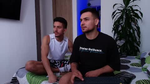 Aron Santoro online show from 04.11.26