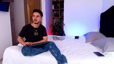 Aron Santoro online show from 07.20.26