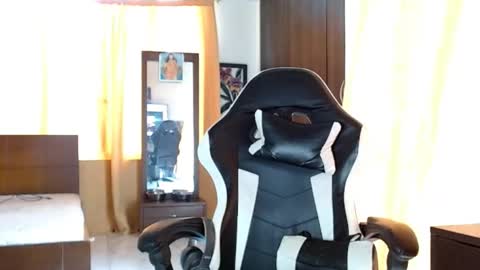 aronmiller online show from 12.22.25