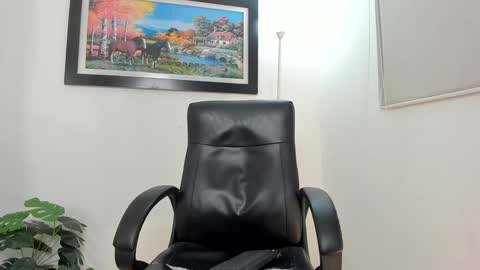   online show from 02.05.25