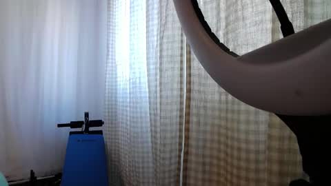 SarahFit online show from 10.17.25