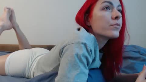 arri_ella online show from 01.12.26