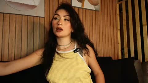 Snapshot of arrkabellaa chatting on 06.23.26 online show from 06.23.26