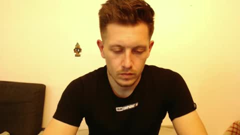 Snapshot of arromwilliam90 chatting on 02.02.25 arromwilliam90 online show from 02.02.25