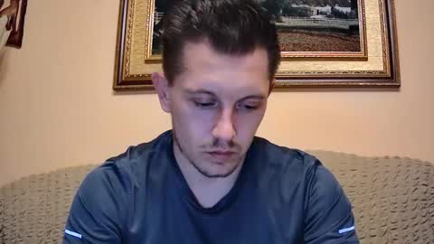 Snapshot of arromwilliam90 chatting on 11.14.25 arromwilliam90 online show from 11.14.25