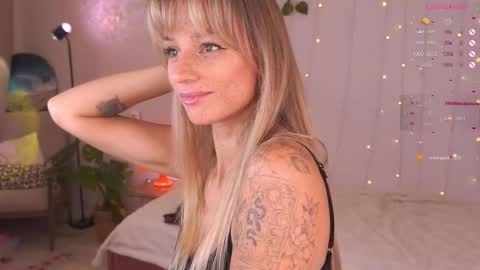 Snapshot of artease chatting on 09.12.25 Arti Next Streams - online show from 09.12.25