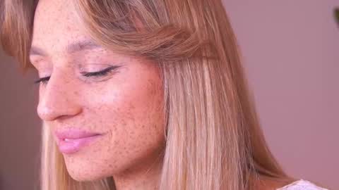 Snapshot of artease chatting on 11.01.25 Arti Next Streams - online show from 11.01.25