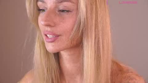 Snapshot of artease chatting on 04.13.26 Arti Next Streams - online show from 04.13.26