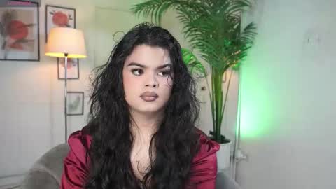 Chloe  online show from 11.12.25